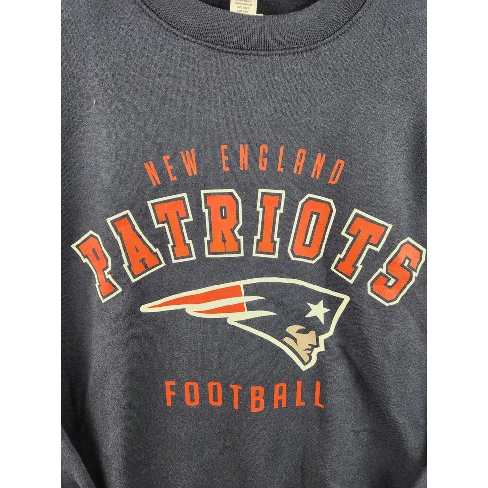 New England Patriots Sweatshirt Men's Large NFL Football Crewneck Pullover Navy - Picture 4 of 12